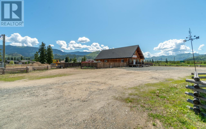 5085 BARRIERE TOWN RD, Barriere, British Columbia, ,Business,For Sale,BARRIERE TOWN RD,164132